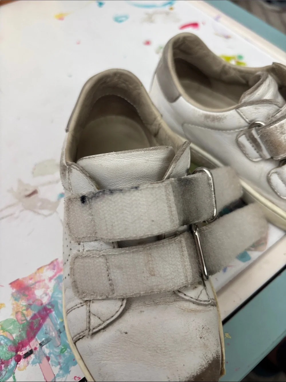 Gucci Kids White and Gray Leather Sneakers